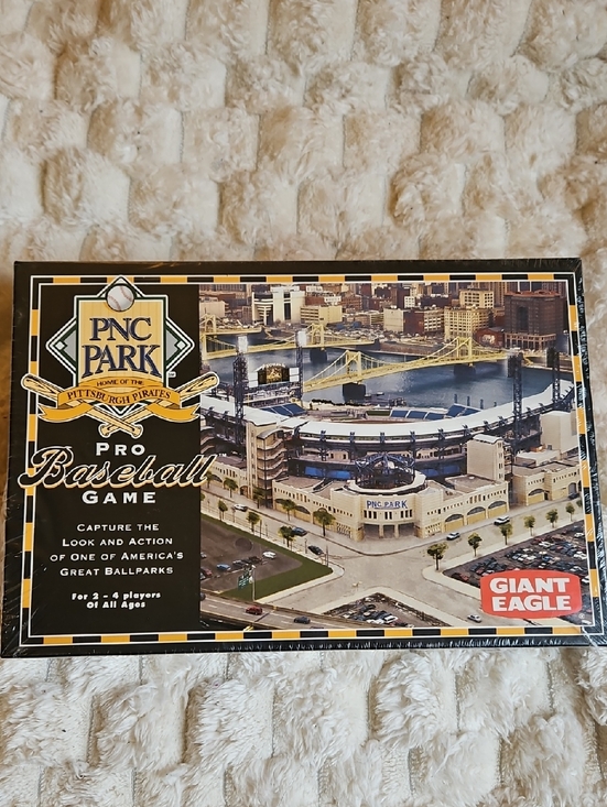 giant eagle Other - PNC Park Pro Baseball Game - Black & Yellow